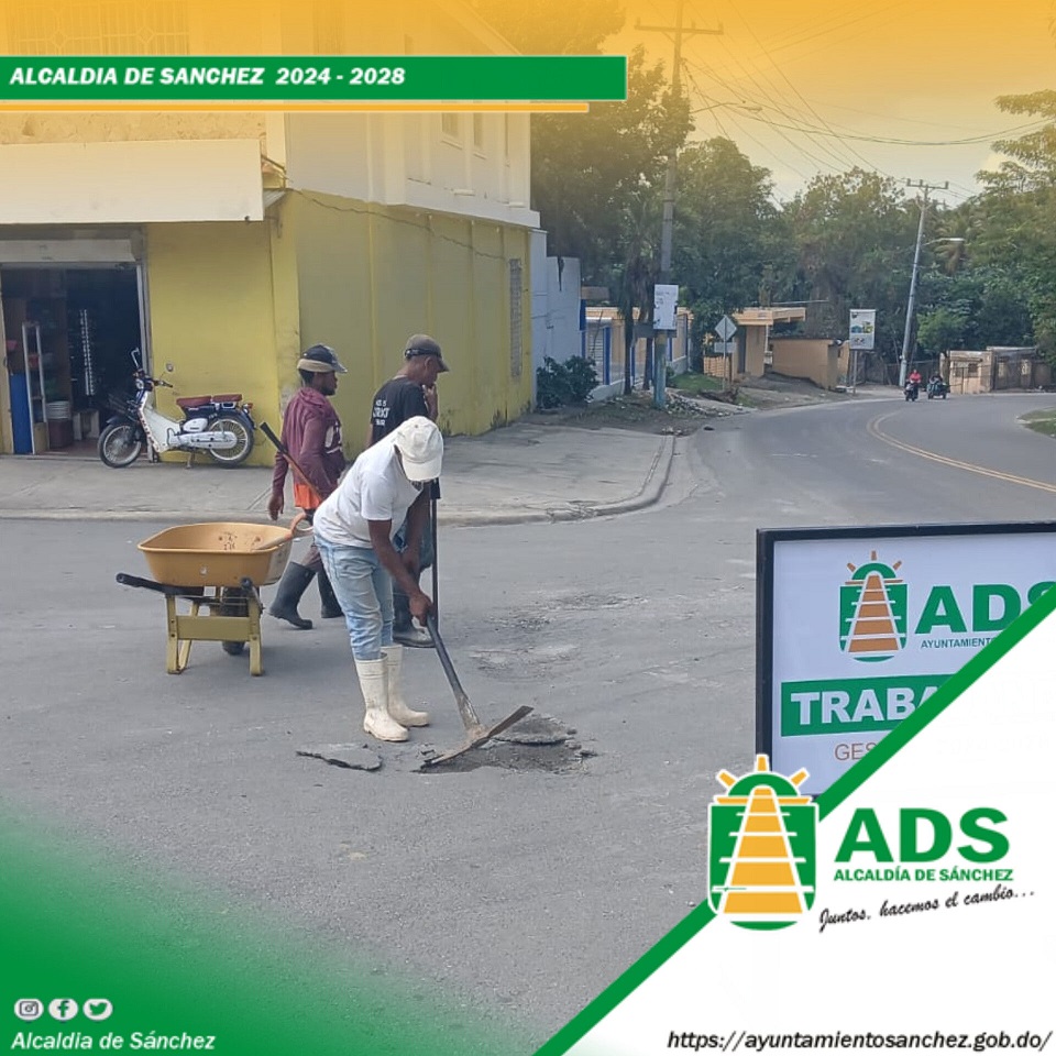 Alcaldía realiza operativo de adecuación para bacheo en las principales calles del municipio.